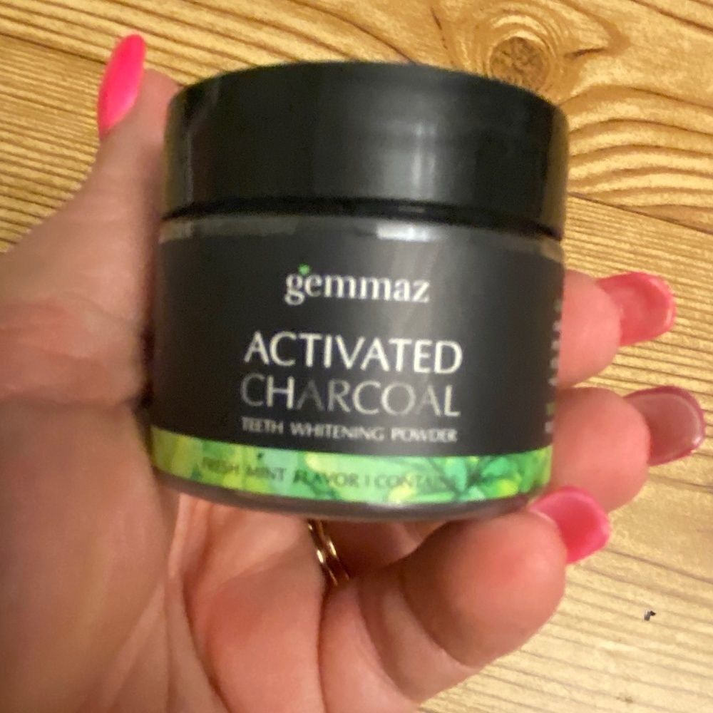 NEW UNUSED Gemmaz Activated Charcoal Teeth Whitening Powder